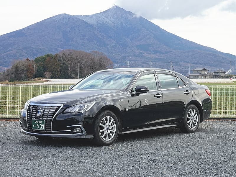 クラウンハブリッド（トヨタ）