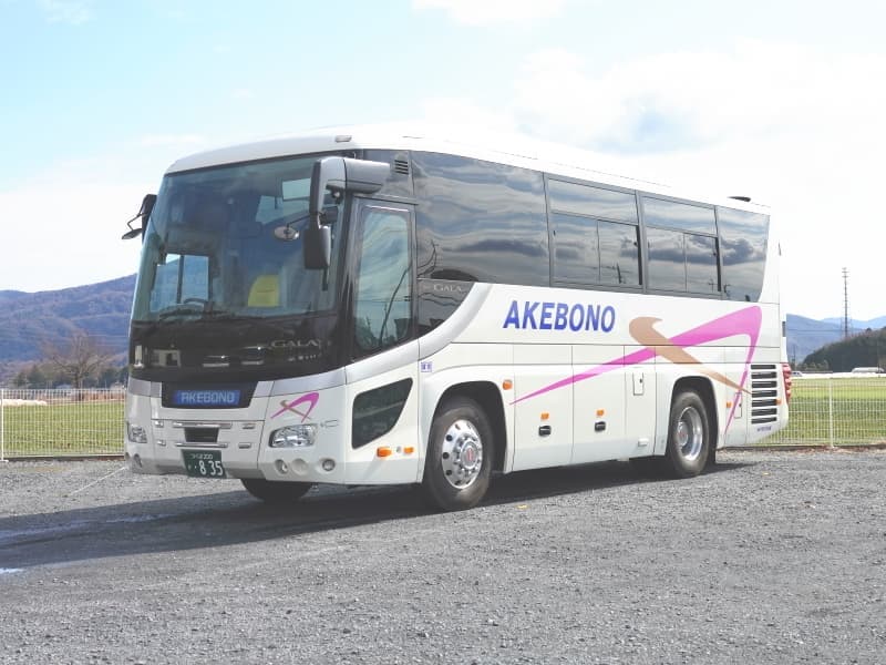 中型バス（いすゞ）